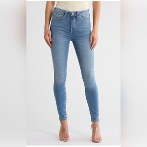 True Religion Halle Skinny Jeans (Light Idyllic)